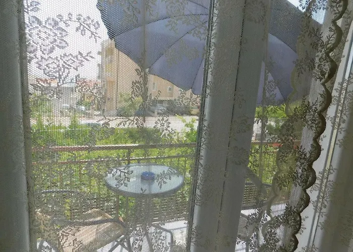 Jacky / Sea View * ماكارسكا