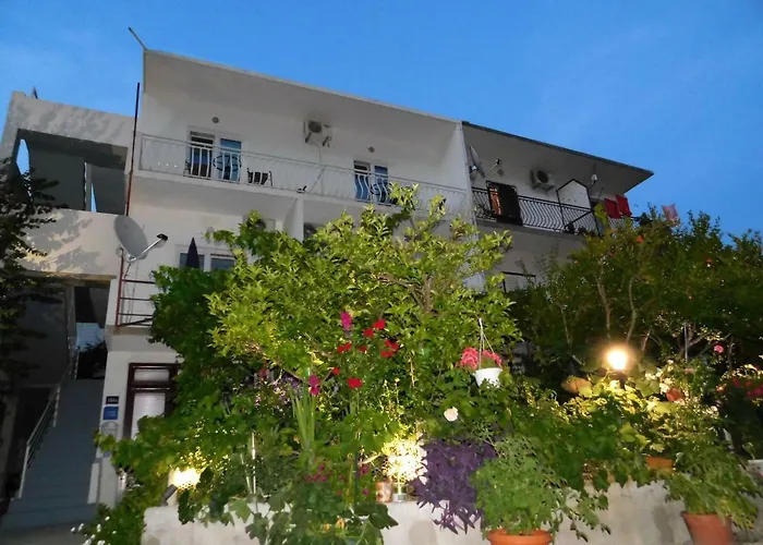 Jacky / Sea View شقة ماكارسكا