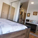 Jacky / Sea View Apartment Makarska