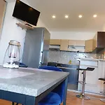 Jacky / Sea View Apartment