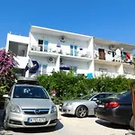 Jacky / Sea View Apartment