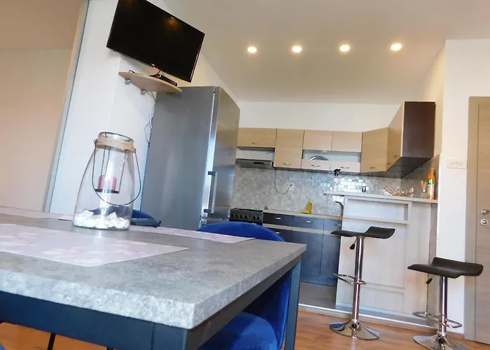 Jacky / Sea View Apartamento